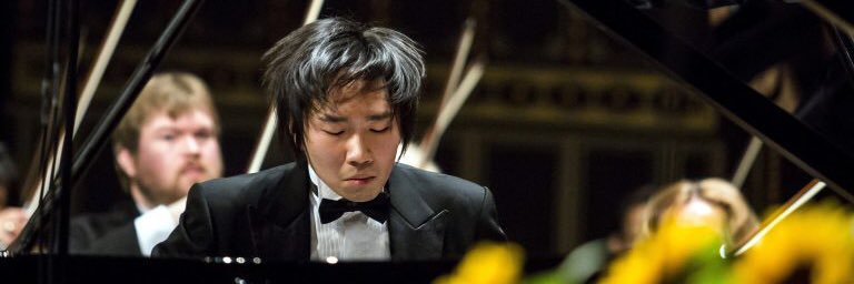 Tomoki Sakata 阪田 知樹 banner