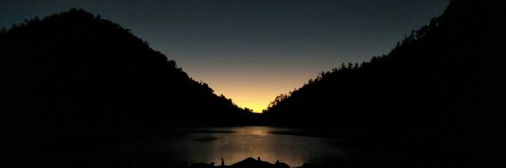 elsanur09's profile banner image