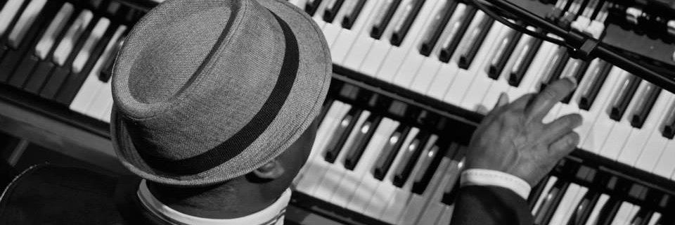 Chris Peteaux banner