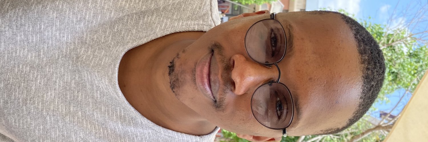 TKgomokae's profile banner image