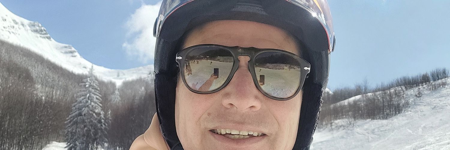 Nikke70's profile banner image