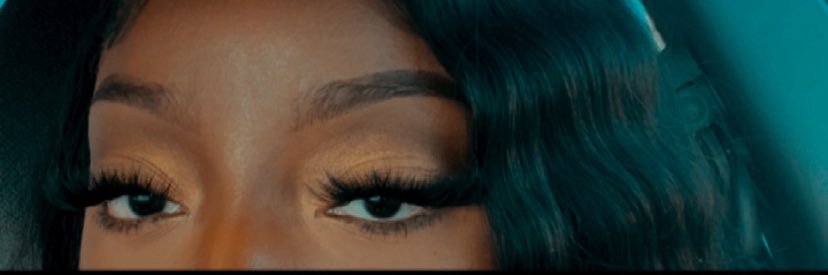 Vonda🌸 banner