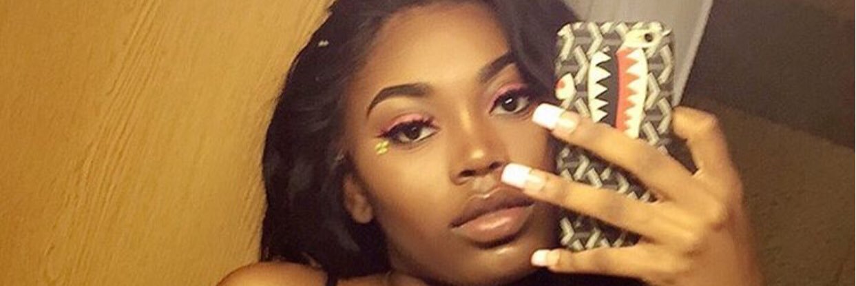 YoGIRLMCM2's profile banner image