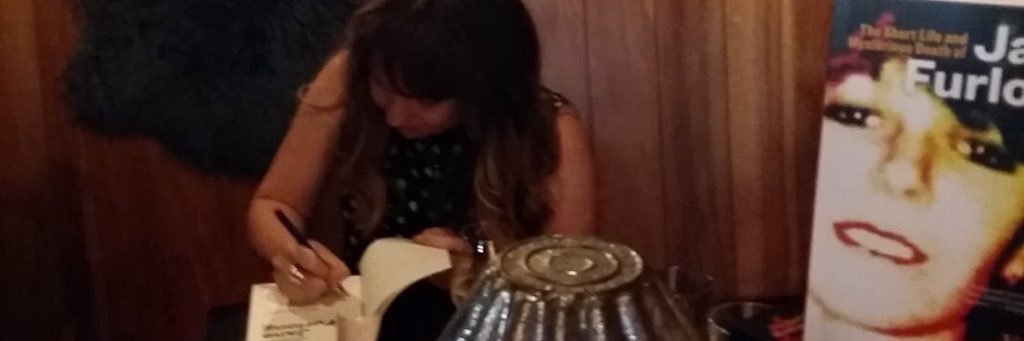 Kelly Dennett banner