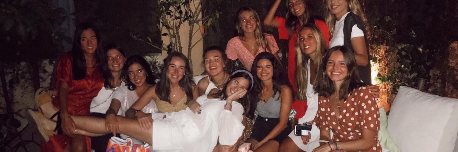 cortes_juliaa's profile banner image