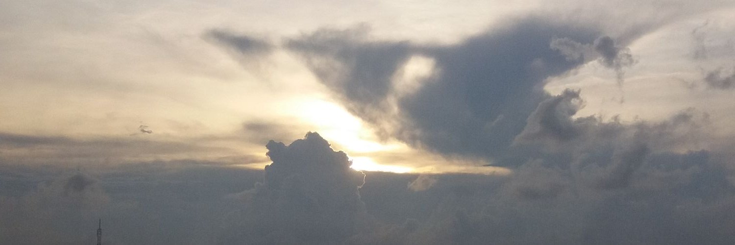 min_243's profile banner image