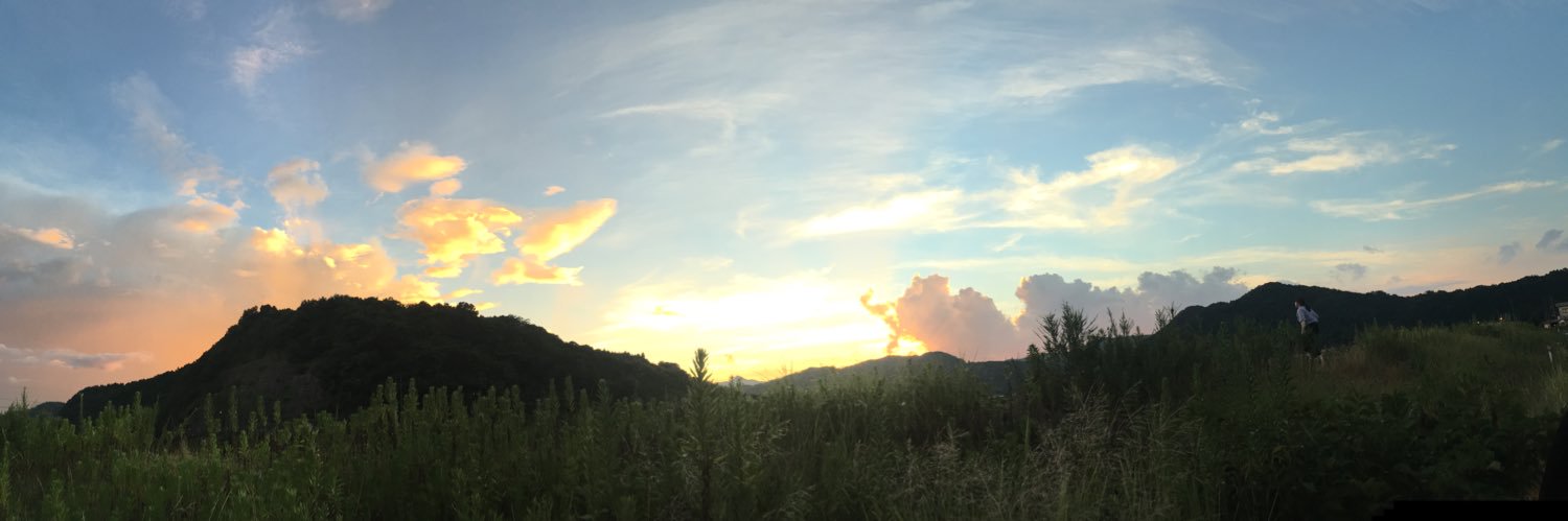 R0UND_EYES's profile banner image