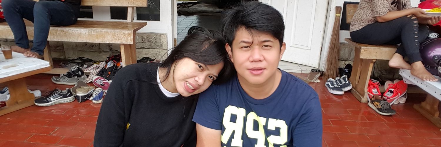 amoy2804's profile banner image