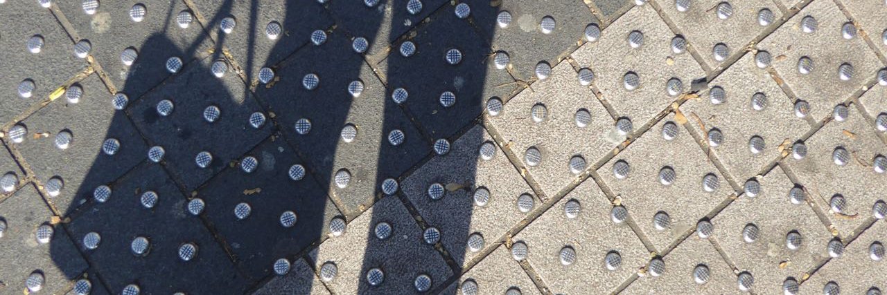 Loraine 💙💛😷 banner