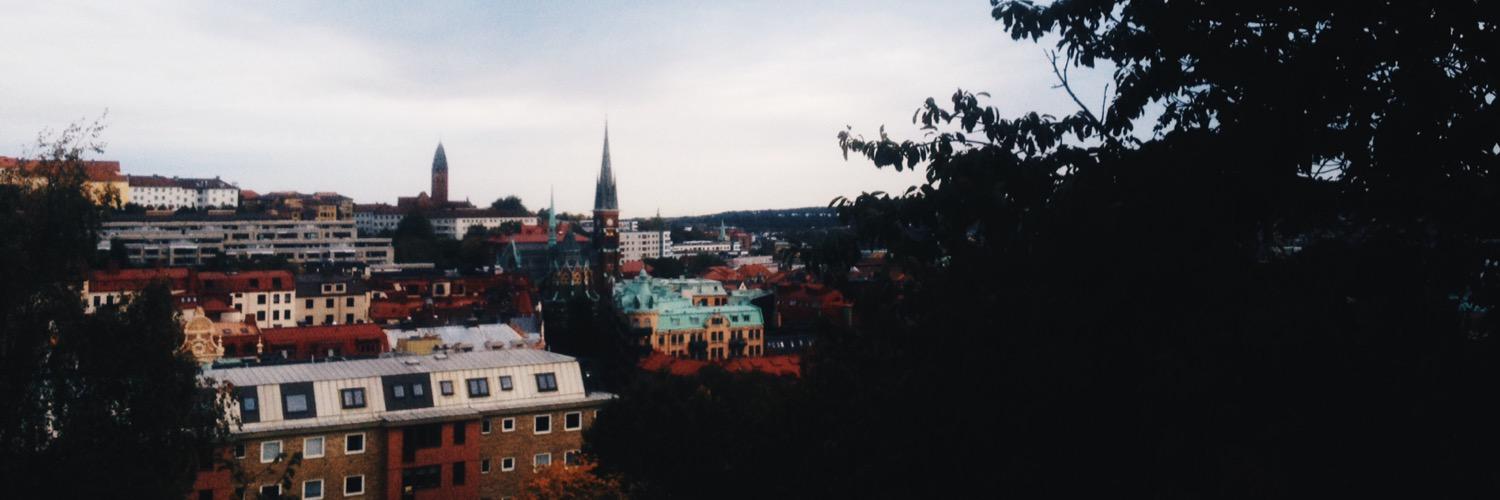 komglad's profile banner image
