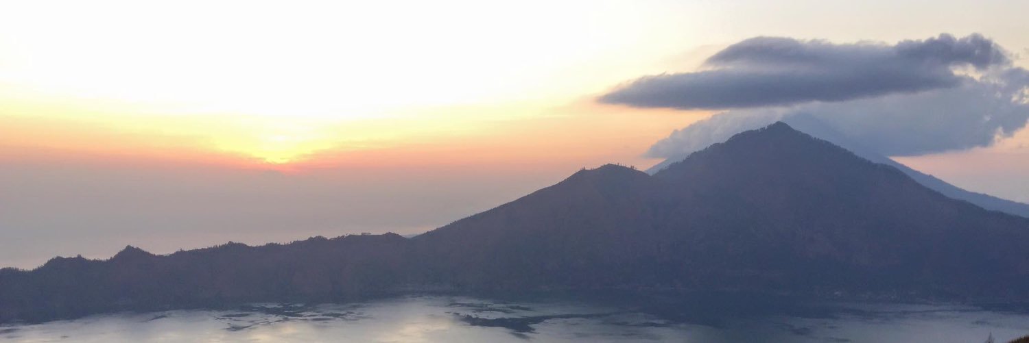 binhtamle's profile banner image