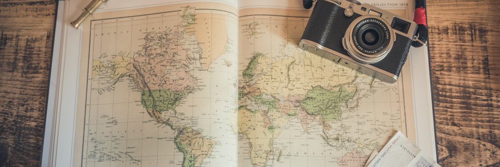 Adam Paciorek banner