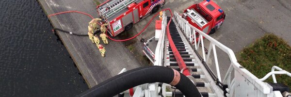 andrewpom Profile Banner