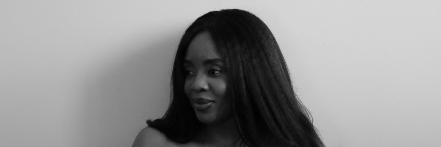 Amyeyez's profile banner image