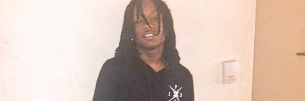 V.Roy🦅's banner