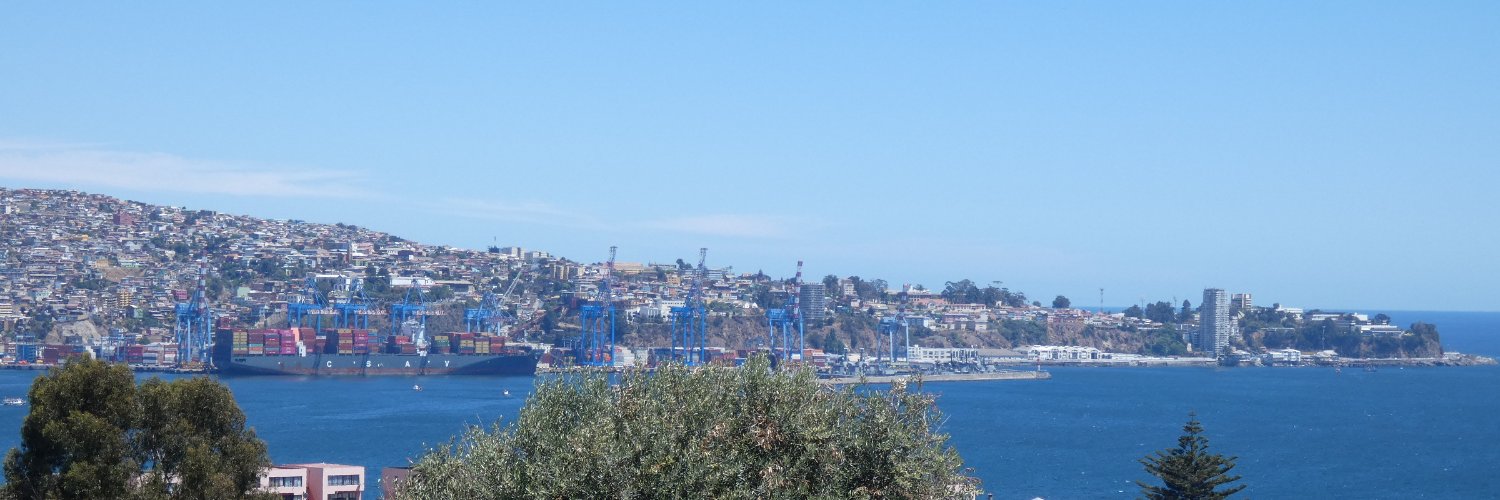 carodevalpo's profile banner image