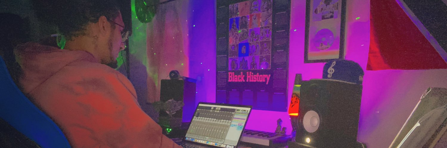 drummadeez's profile banner image