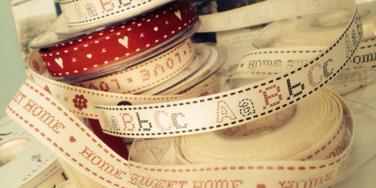 _LoveButtons's profile banner image