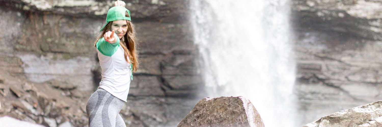 Hannah__Crow's profile banner image