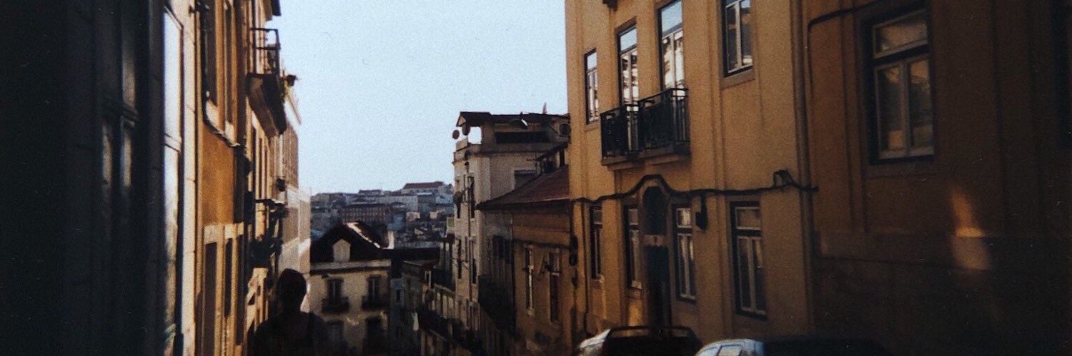 laramariasmith's profile banner image