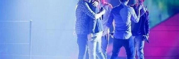 ebbarose Profile Banner