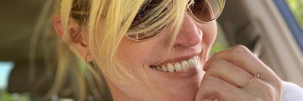 dooce Profile Banner