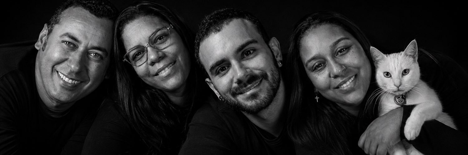 flaviarcam's profile banner image