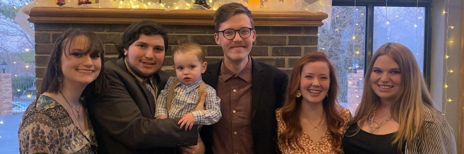 carynewborn's profile banner image