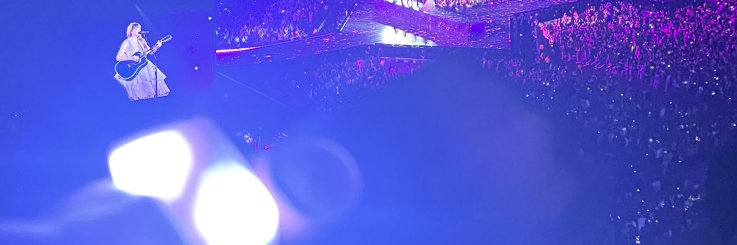 saarahnm's profile banner image