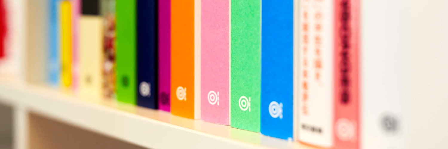 les_arenes's profile banner image