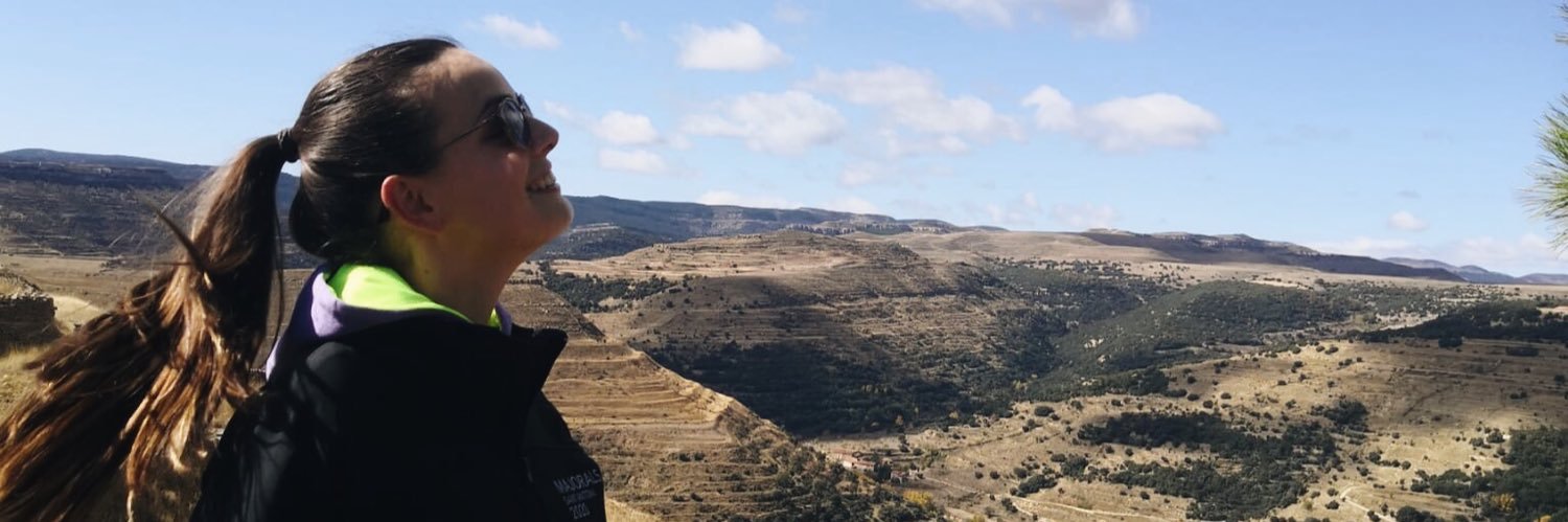 bea_gomez12's profile banner image