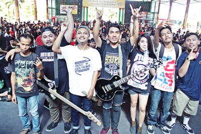 Sulton, kurniawan banner
