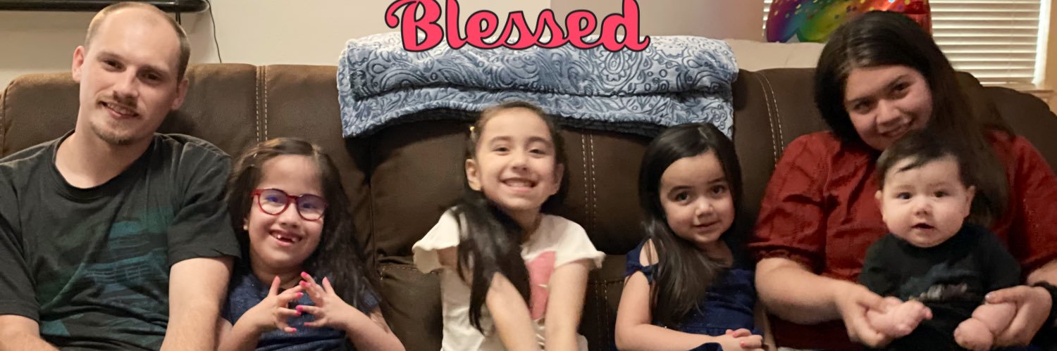 Melly_Jimenez's profile banner image