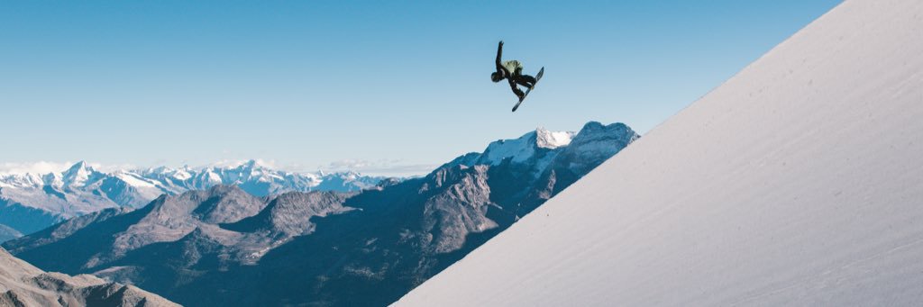 derekliving's profile banner image