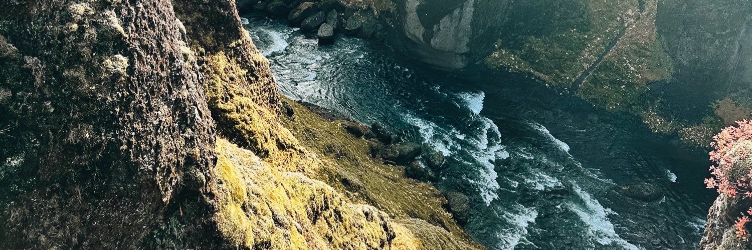 andreaserrano_'s profile banner image