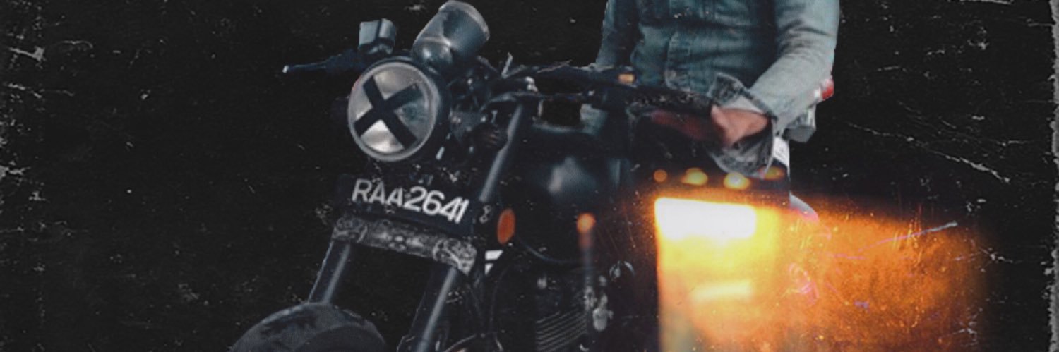 raiszikri's profile banner image