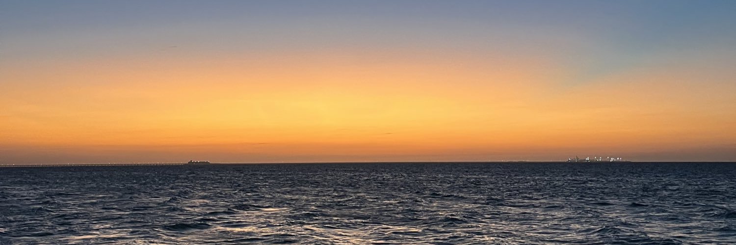 J⁹⁵ banner