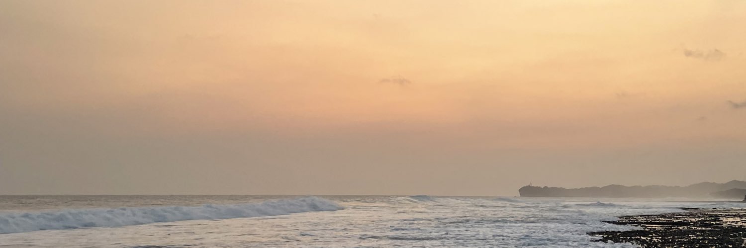 bukandelle's profile banner image