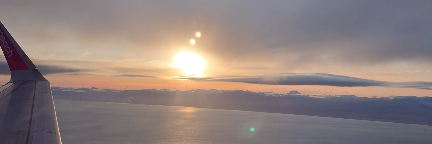 nnai_h's profile banner image