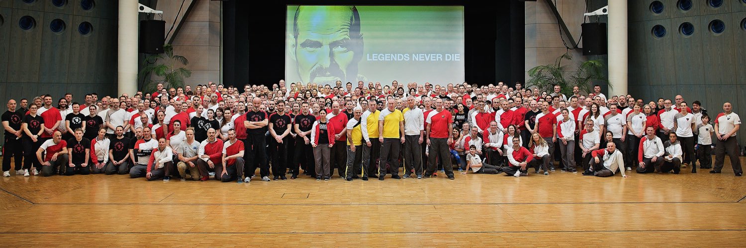 Oliver Koenig banner