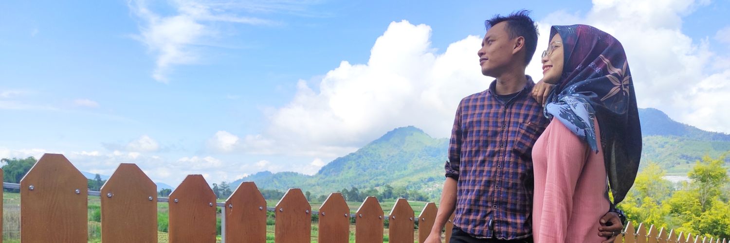 rohmawatislmn's profile banner image