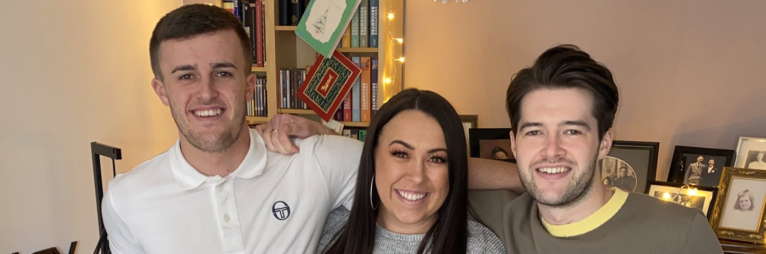 lauralou93's profile banner image