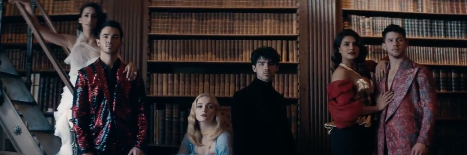 danielleelwoodd's profile banner image