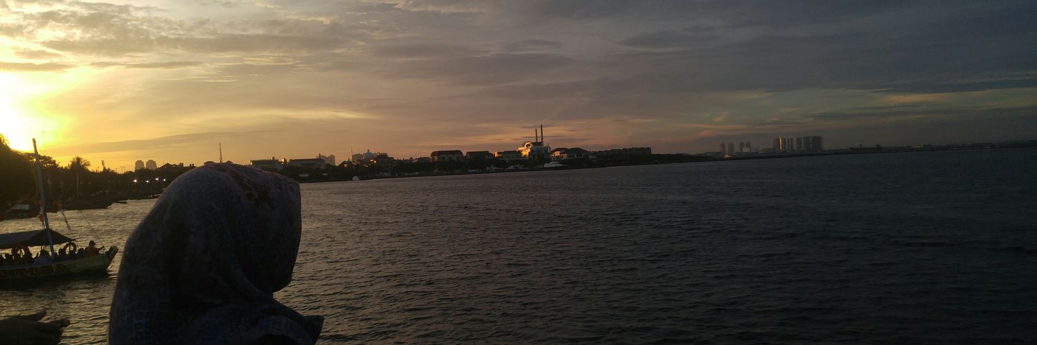 diahayuptr's profile banner image