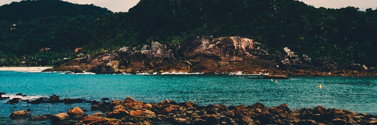 _lariisousa's profile banner image