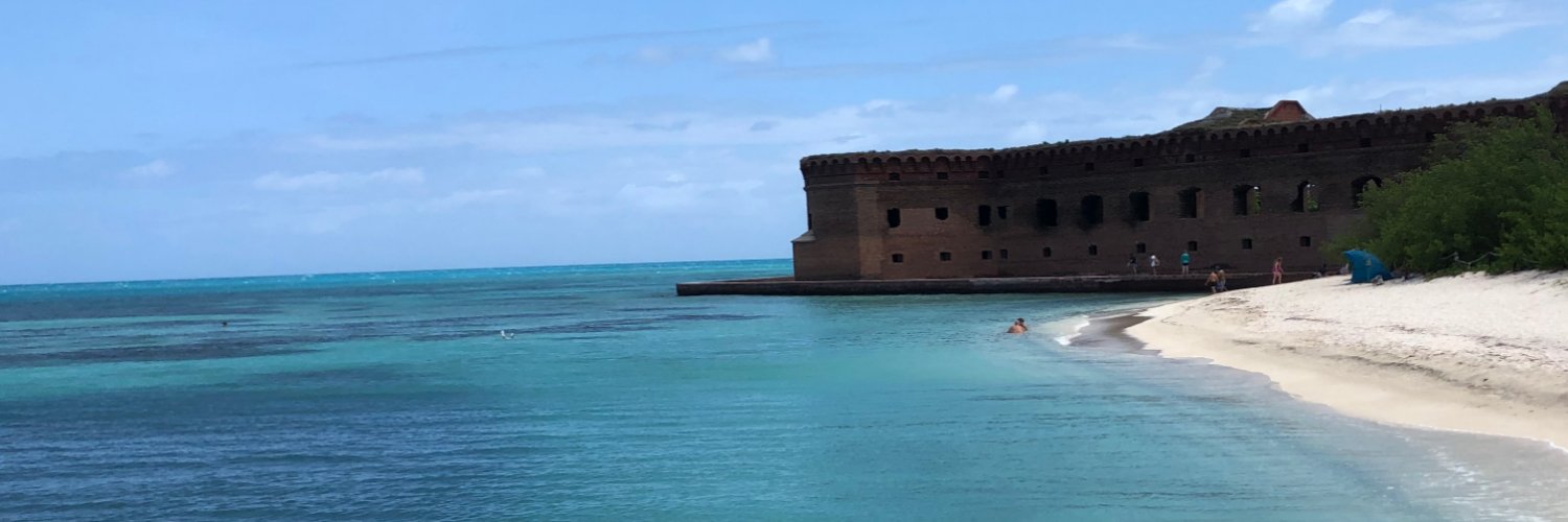 Robin O'Neal Smith - A Touch of Luxury Travel banner