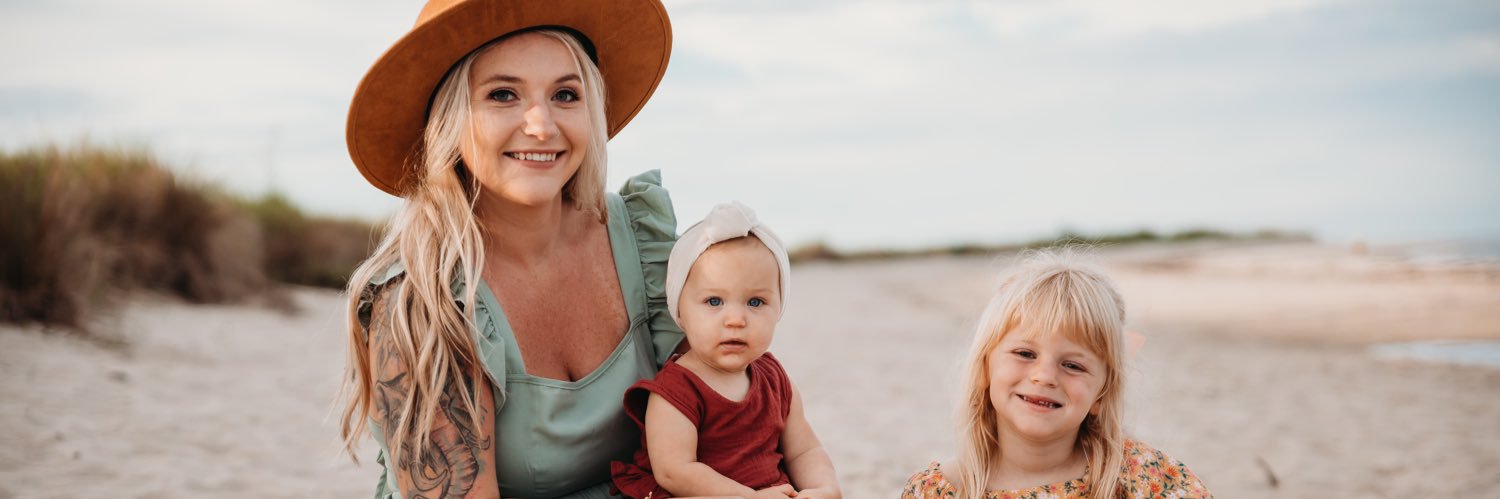 MeghanAElliott's profile banner image