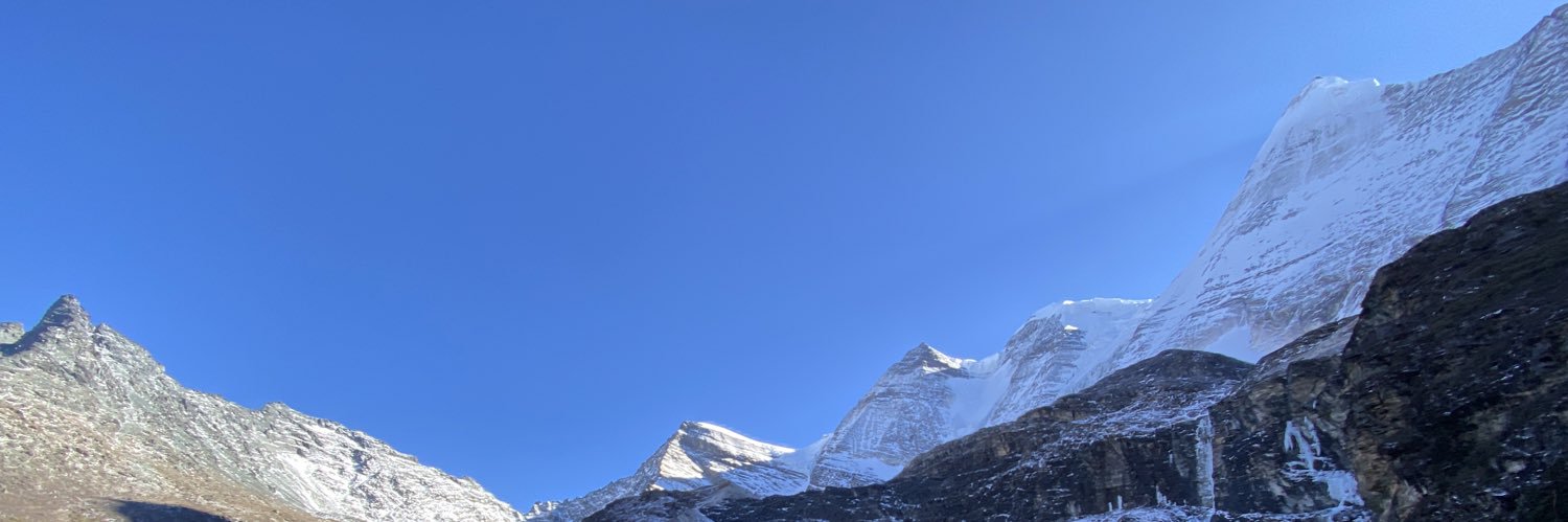 骚年的你 banner