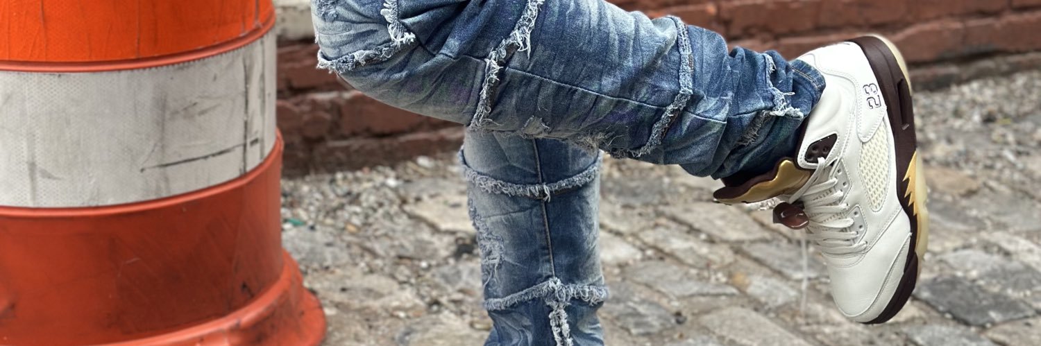 aintshit_ke's profile banner image