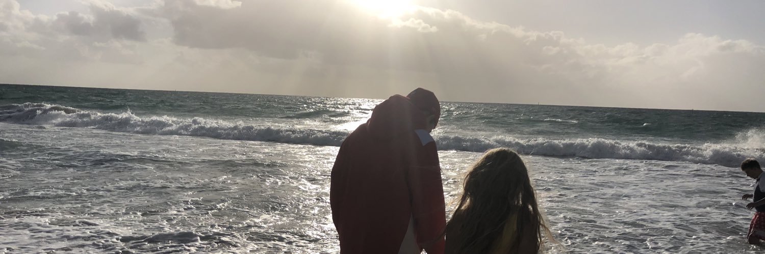 Amanda HalffmanSmith 💙 banner